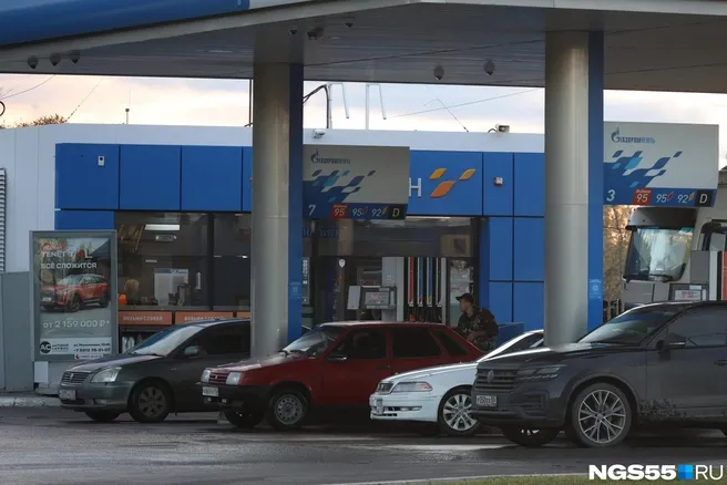 В Омске подорожал бензин на «Газпромнефти» и «Топлайне»