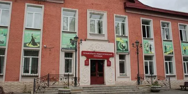 В колледжи Омской области зачислено более 16,5 тысячи человек